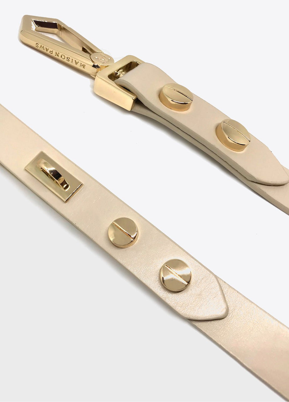 MADISON LEASH - FEMMES SANS PEUR -